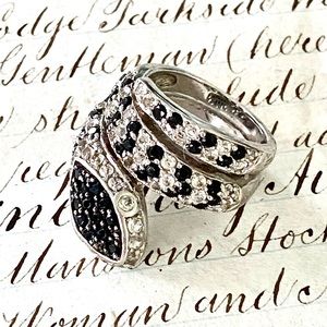 Stunning Sterling Silver and Sparkly Gemstone Snake Ring Thailand Size 6